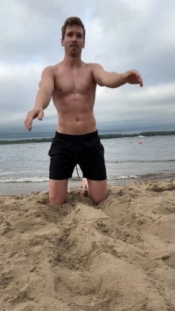 Решил купаться в волге каждое утро.