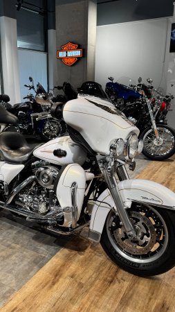 2008 HD Electra Glide Snow White 44K