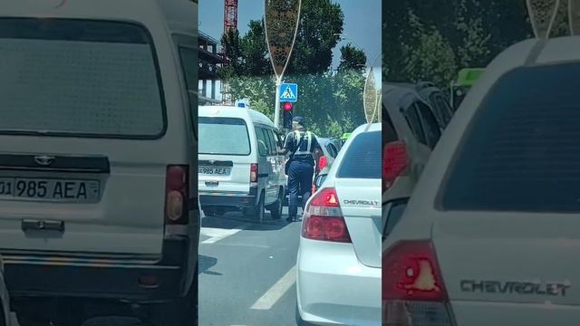 Нима бўлган деб ўйлайсиз?  Тез ёрдамга ёрдам керакми шунда?

#сизданвидео #мобилузатма