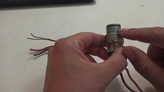 Как подсоединяются реле 056700-5260 двух типов 011L28 и 12L02. 12V 22A. MADE IN JAPAN. субару тойота