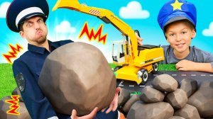 🚜Машинка Bruder Колесный экскаватор делает ремонт дороги! Успеем ли убрать все камни?