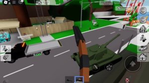 я со своим другом играем в роблокс бухвенкен рп