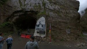 памятник С.С. Бодрову в Кармадонском ущелье
