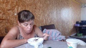 Мукбанг,  с поболтушками из деревни