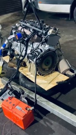 Обслуженный, подготовленный к установке двигатель Mercedes-Benz OM648 3,2 CDI для установки в лодку