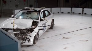 Краш-тест Mercedes E-class 2024