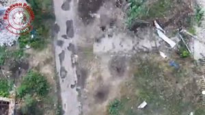 Есть такое чувство, что марафонца в бусик запихали и увезли на фронт