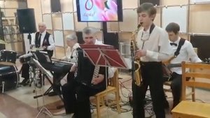"Белеет Парус Одинокий", ансамбль "Ретро" и я на саксофоне, поздравление женщинам к 8-му марта 2023.