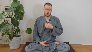 _Глаза в медитации_ Открыты _ Закрыты__