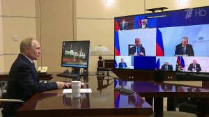 Владимир Путин провел оперативное совещание с постоянными участниками Совбеза России