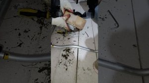 Как смазать и почистить газонокосилку (триммер)