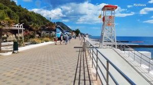 Крым Алушта Городской пляж сегодня 4 июля 2025. Какая сейчас обстановка на пляже, море и погода