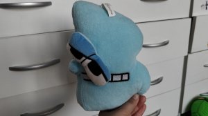 играем и изучаем букву В алфавита лор для детей, мягкие игрушки буквы лора, детский alphabet lore