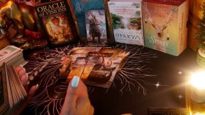 КТО СЛЕДИТ ЧЕРЕЗ РАСКЛАДЫ ТАРО?