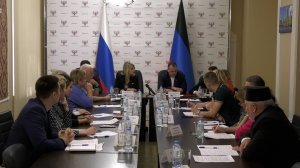 Яна Лантратова приняла участие в расширенном заседании профильного Комитета Народного Совета