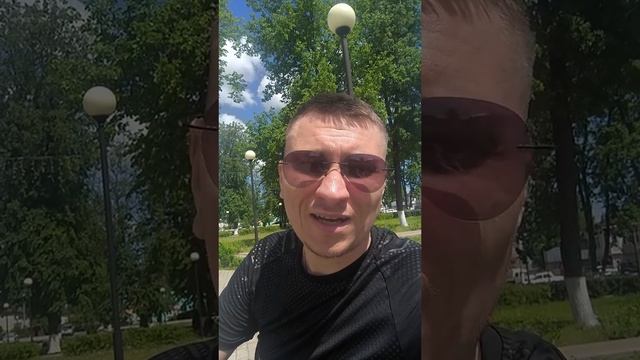 не нужно "включать" начальника дома. дома нужно быть любящим мужчиной.