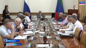 Абдулмуслим Абдулмуслимов провел совещание по вопросу использования земель отгонного животноводства