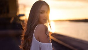 Белый шум и Рокси – Оглянись перфоманс 2020