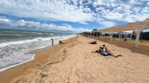 Голубицкая пляж Молодежный сегодня 4 июля 2025. Море и погода в Голубицкой сейчас. Обстановка