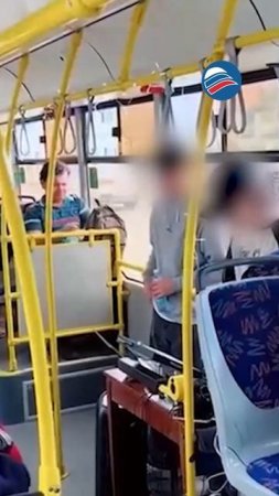 Автобус как танцпол: диджейский сет от школьника в автобусе Стерлитамака