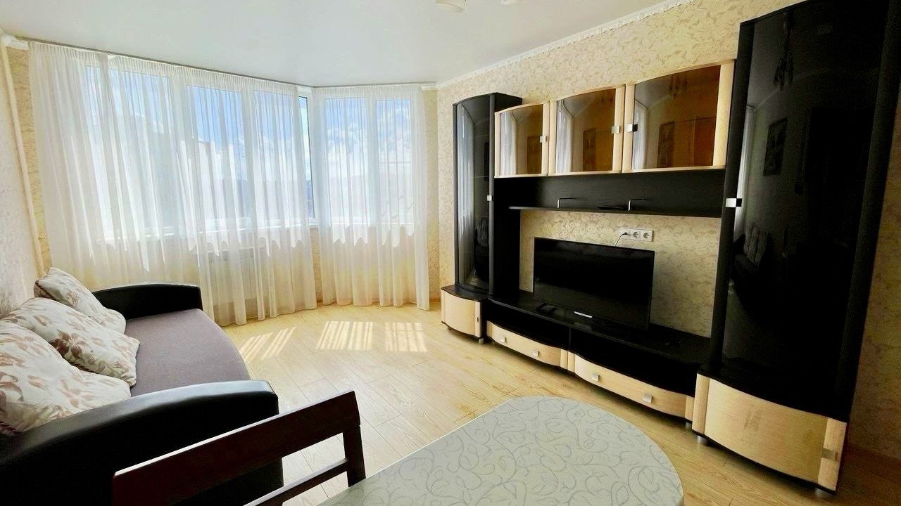 Отличная Евро-2 с кухней 22 кв м в ЖК "Трио" Владимирская 154 смотреть онлайн