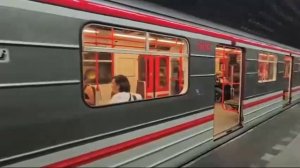 В Чехии сегодня вырубилось электричество из-за аварии: встало метро, не работают магазины в Праге.