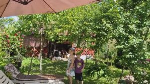 Плохая огородница. У нас потоп. Готовим самые вкусные чебуреки. Жизнь семьи в деревне.