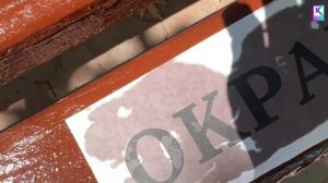 В Керчи продолжают приводить лавочки и урны в порядок