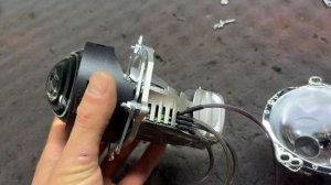 Mitsubishi Pajero 4  -ремонт фар, замена линз на диодные Expression Drive