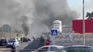 Мощный взрыв прогремел на автозаправке в Риме