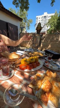 Какой стол у мамы