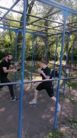 ❓Нож или есть или нет. Я никак не пойму в чём секрет, — если он есть, то его сразу нет!
