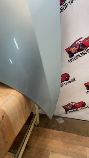 W186 Капот