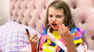 Мистер Макс • Mister Max - Катя упала с дерева и носит костыли