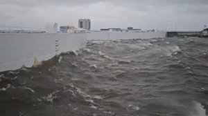Уровень воды в Санкт-Петербурге поднялся до 180 см и продолжает подниматься. 🫨
