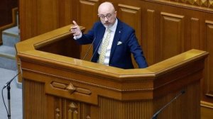 На Украине провели обыски у экс-министра обороны.