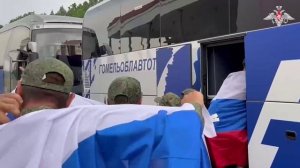 С подконтрольной киевскому режиму территории возвращена ещё одна группа российских военных .