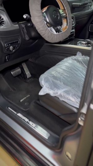 Keyless Go, доводчики, тачпад рестайлинг и другие опции для G63 в RUMERS!