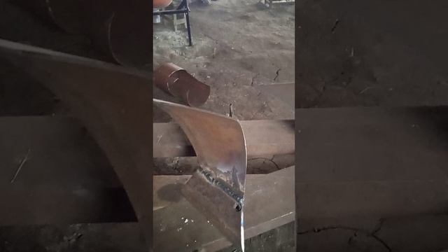 как сделать мини плуг своими руками без станков ...в деревне...без опыта..