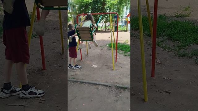 началась наша прогулка