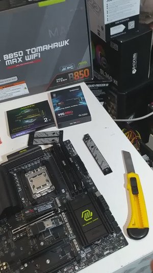 Правильная установка SSD M2 на материнской плате MSI MAG B850 TOMAHAWK MAX. Про защиту от изгиба SSD