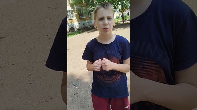 гуляем на детской площадке