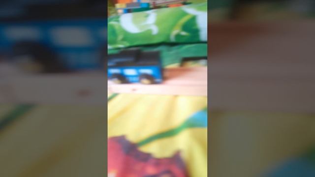 как бычок познакомился с паровозиком Томасом