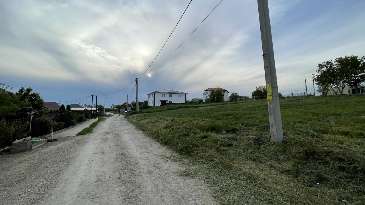 Участок 9 соток с фасадом 30 метров в станице Гостагаевская! смотреть онлайн