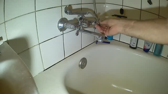Выход из положения при замене кран-буксы.