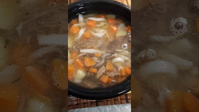 Обед холостяка из магазина. Лагман, заморозка.