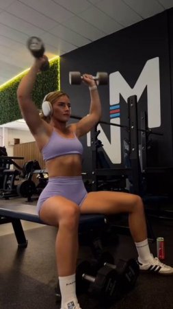 Клип @fitnessqueens