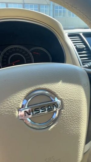 Обзор на Nissan Teana Седан Base 2.5 Xtronic 2010г