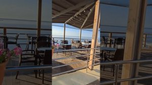 Крым Алушта набережная, иду на работу