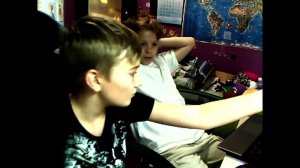 Мы с Гордеем играем в магнат супергероев